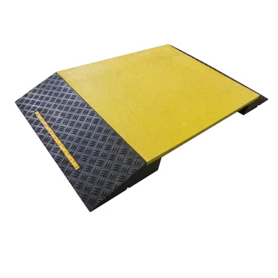Pedestrian Hose and Cable Ramp - 1560mm x 880mm x 125mm