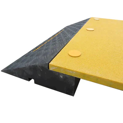 Pedestrian Hose and Cable Ramp - 1560mm x 880mm x 125mm