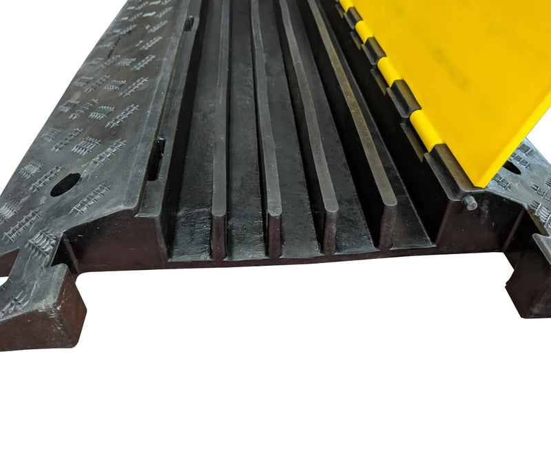 5 Channel Lidded Cable Ramp For Vehicles