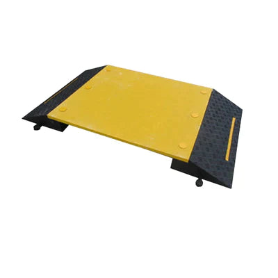Pedestrian Hose and Cable Ramp - 1560mm x 880mm x 125mm
