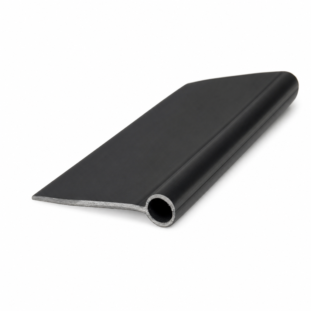 Plastic Wing Piping 7.7mm Diameter Bulb x 38mm Tail – Per Metre