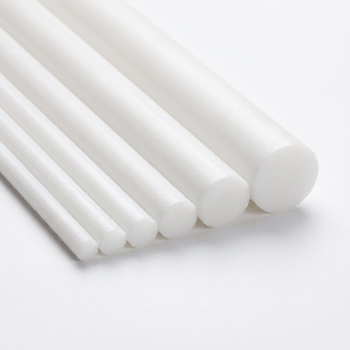 White Delrin acetal homopolymer rod in a range of diameters