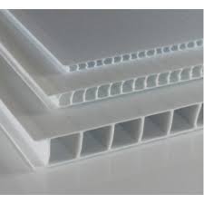 Light Slate Gray White Corrugated Plastic Sheet - 4mm Thick